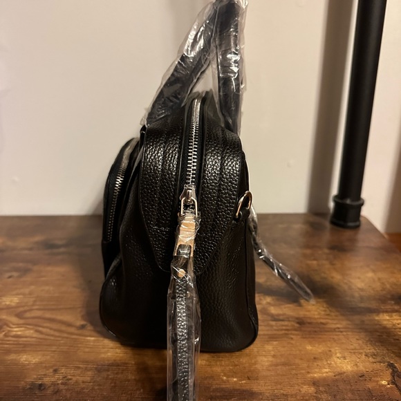 Black Wilson’s Leather Purse - Picture 3 of 3